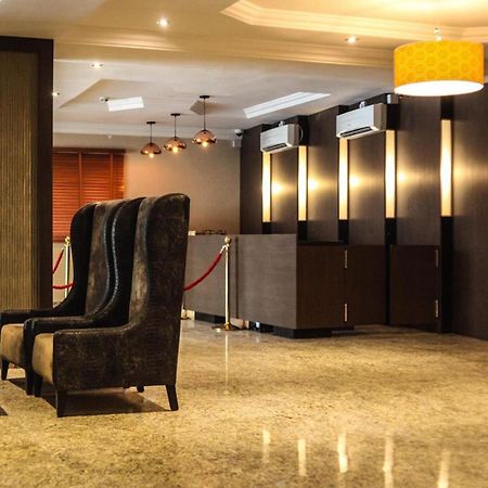 Visa Karena Hotels Порт Харкорт Екстериор снимка